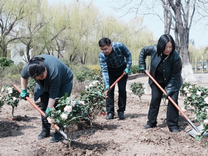 春意盎然添新绿 师生携手育希望——苏州幼儿师范高等专科学校开展植树节主题劳动教育实践活动