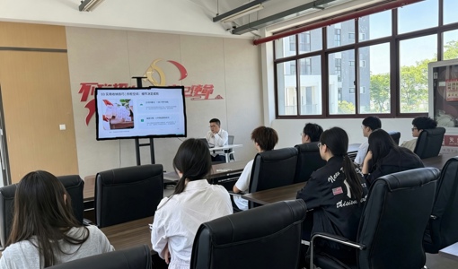 巧思收纳，筑美宿舍——我校社区生活指导教师开展宿舍收纳培训